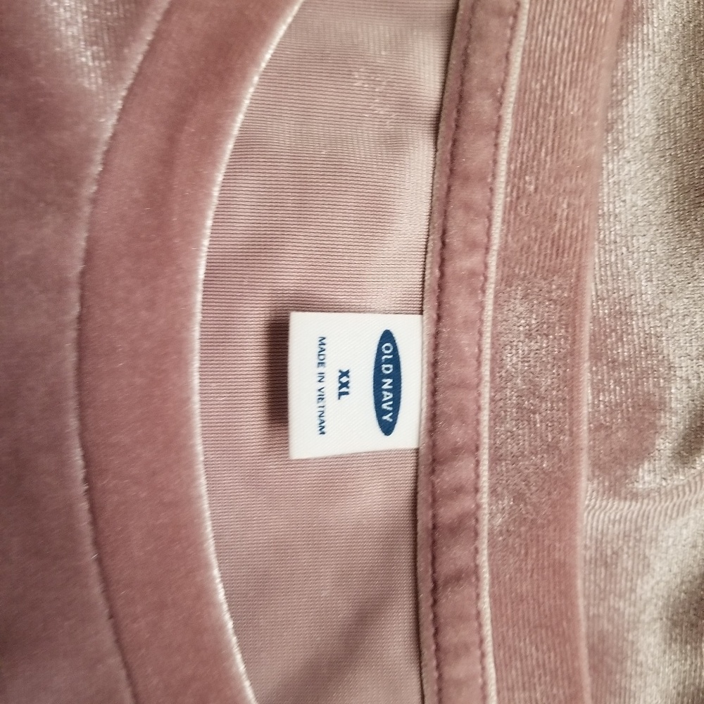 Old Navy Velvet top relaxed fit - Picture 3 of 3